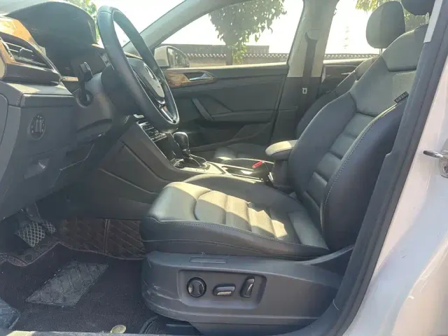 Volkswagen Tharu — Фото автомобиля 5