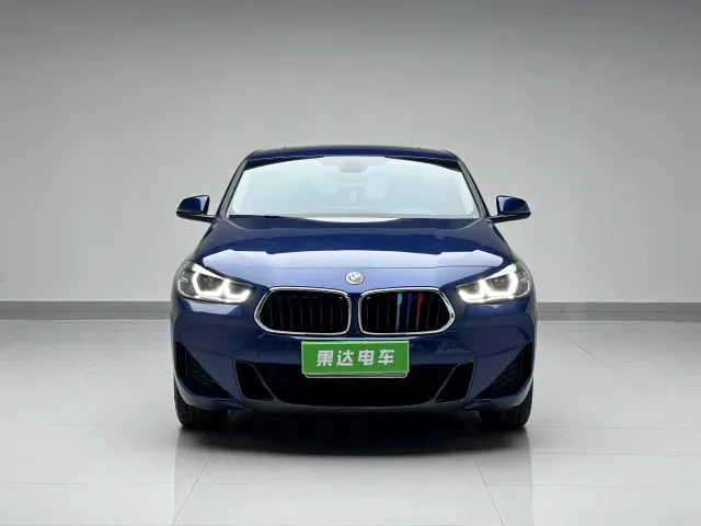 BMW X2 — Фото автомобиля 2