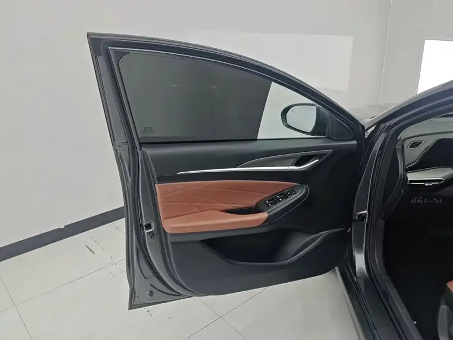 Changan Eado 2023 Enjoy Edition PLUS Blue Whale NE 1.4T GDI DCT Premium Edition — Фото автомобиля 7