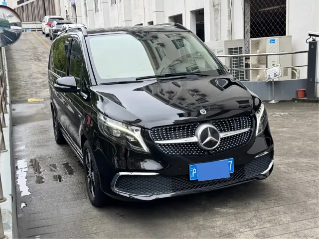 Mercedes-Benz V-Class — Фото автомобиля 3