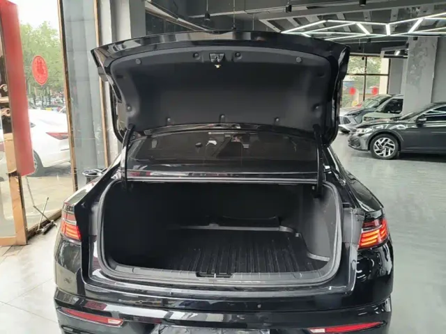 Geely Xingrui — Фото автомобиля 18