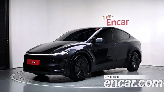 Фотография автомобиля — Tesla Model Y