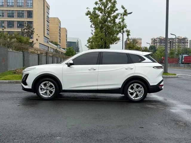 Bestune T90 — Фото автомобиля 21