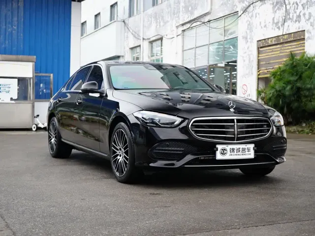 Mercedes-Benz C-Class — Фото автомобиля 3