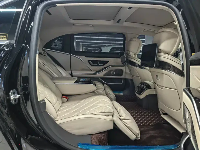 Mercedes-Benz Maybach S-Class — Фото автомобиля 10