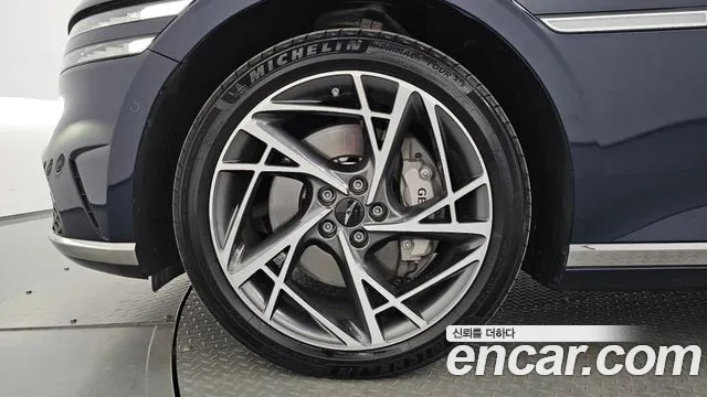 Genesis G90 RS4 — Фото автомобиля 5