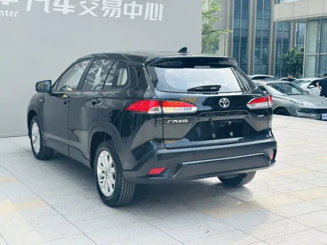 Toyota Frontlander — Фото автомобиля 16