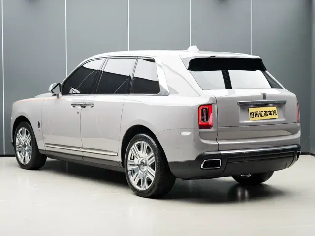 Rolls-Royce Cullinan — Фото автомобиля 4