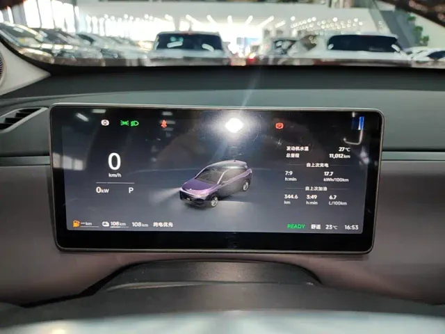 Leapmotor C10 — Фото автомобиля 11