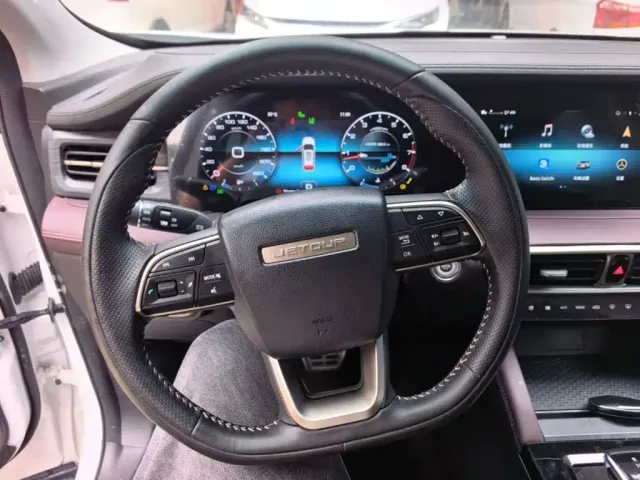 Jetour X90 Plus — Фото автомобиля 10