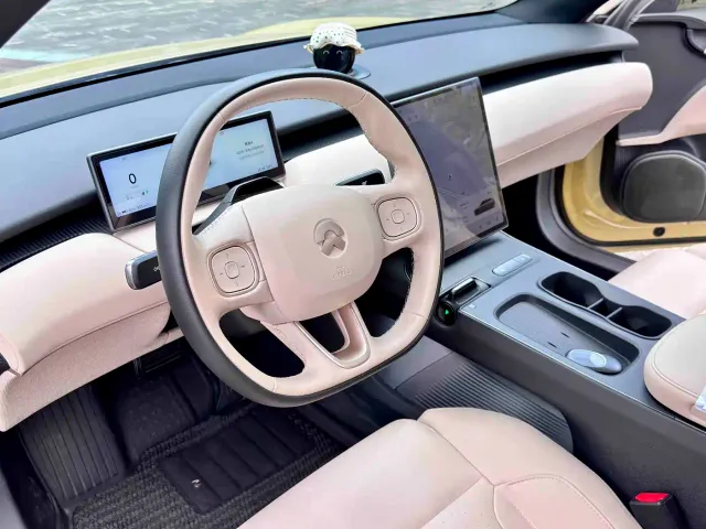 Nio ET5 Touring — Фото автомобиля 10