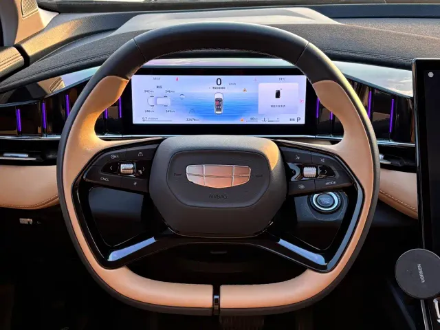 Geely Boyue L — Фото автомобиля 7