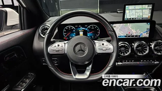 Mercedes-Benz GLA-Class — Фото автомобиля 13