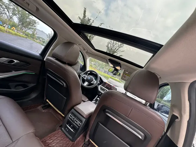 BMW 3 Series — Фото автомобиля 14