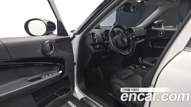 MINI Countryman — Фото автомобиля 15