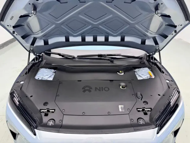 Nio ET5 Touring — Фото автомобиля 9