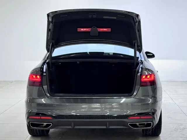Audi A4L — Фото автомобиля 5
