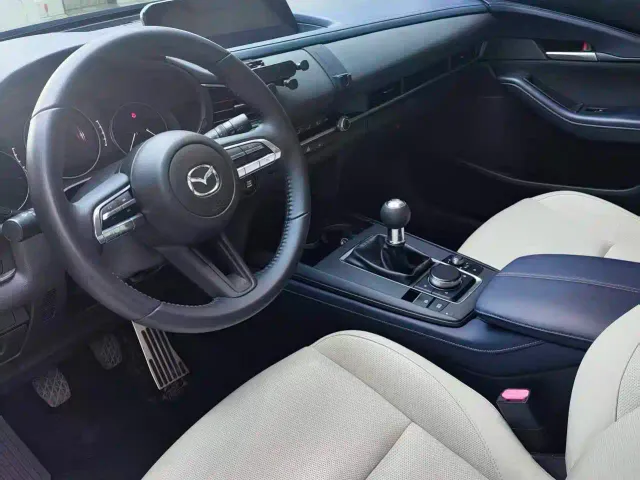 Mazda CX-30 — Фото автомобиля 10
