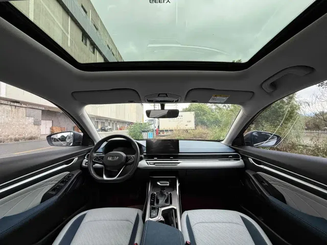 Geely Emgrand — Фото автомобиля 6