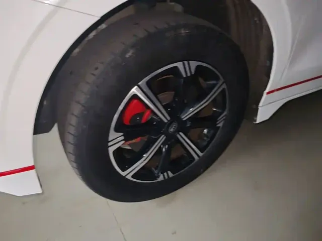 BYD BYD e2 2021 Premium Model — Фото автомобиля 22