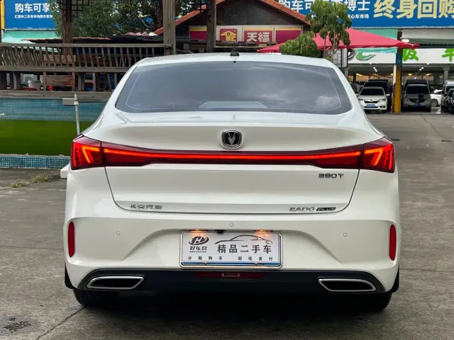 Changan Eado — Фото автомобиля 8
