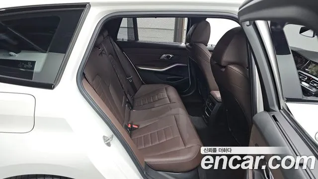 BMW 3 Series G20 — Фото автомобиля 11