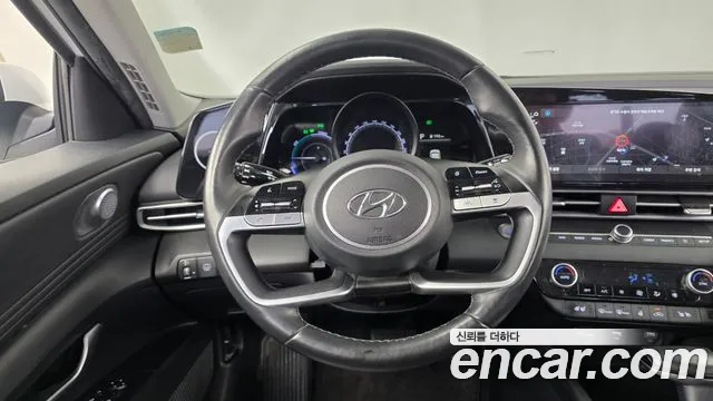 Hyundai Avante CN7 — Фото автомобиля 18