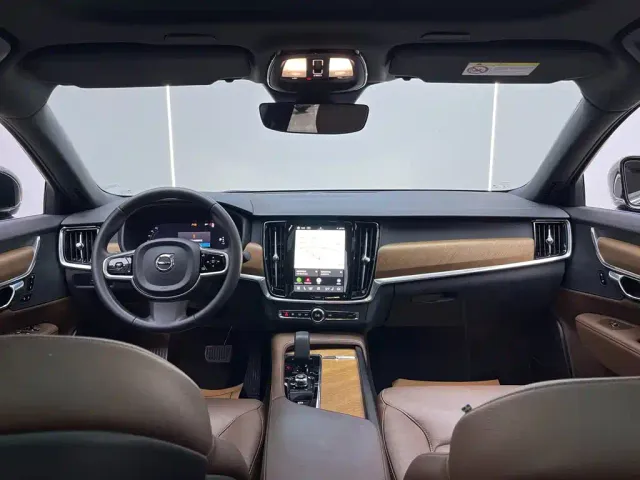 Volvo S90 — Фото автомобиля 20