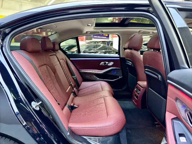 BMW 3 Series — Фото автомобиля 12