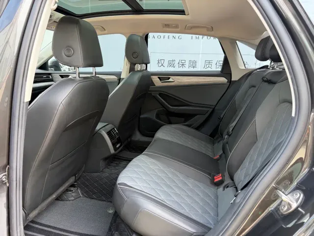 Volkswagen Sagitar — Фото автомобиля 5