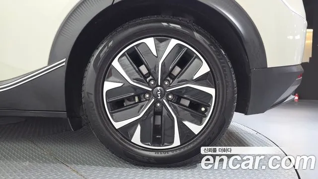 Kia EV6 — Фото автомобиля 6