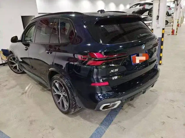 BMW X5 — Фото автомобиля 5