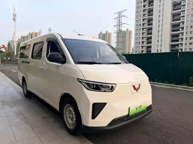 Wuling Yangguang — Фото автомобиля 3