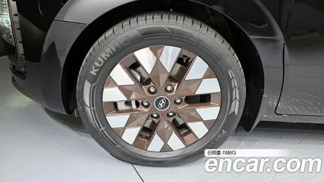 Hyundai Staria Staria — Фото автомобиля 5