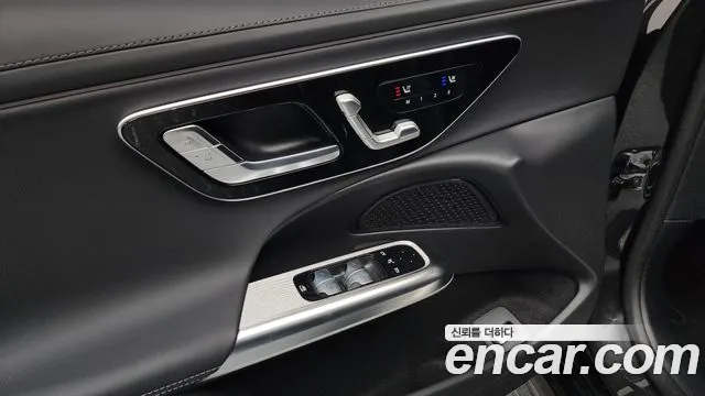 Mercedes-Benz E-Class — Фото автомобиля 18