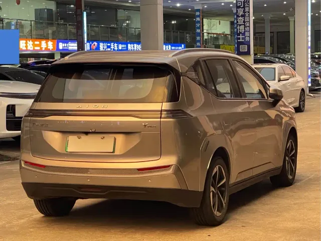 GAC Aion Y — Фото автомобиля 13