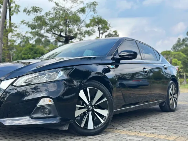 Nissan Teana — Фото автомобиля 6