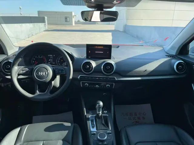 Audi Q2L — Фото автомобиля 6