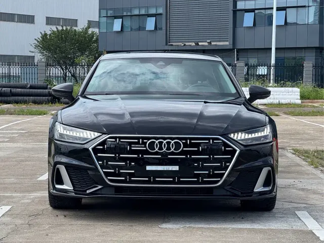 Audi A7L — Фото автомобиля 2