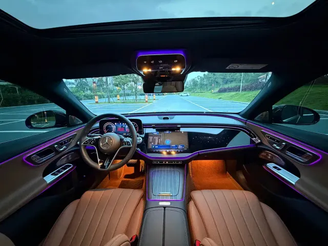 Mercedes-Benz E-Class — Фото автомобиля 16