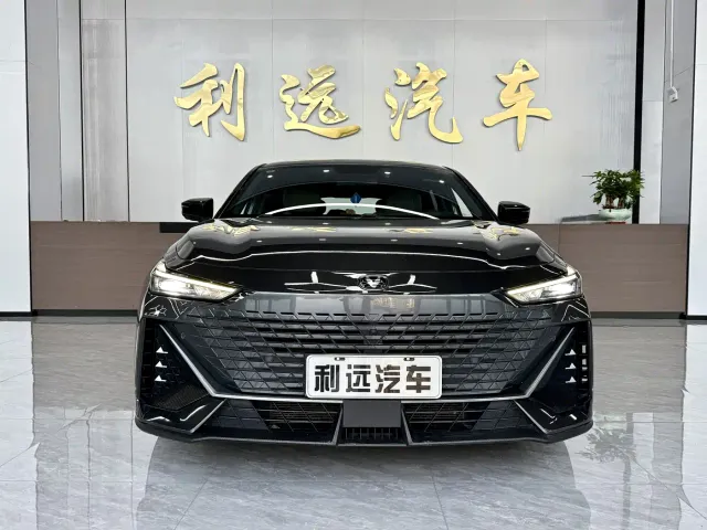 Changan UNI-V — Фото автомобиля 2