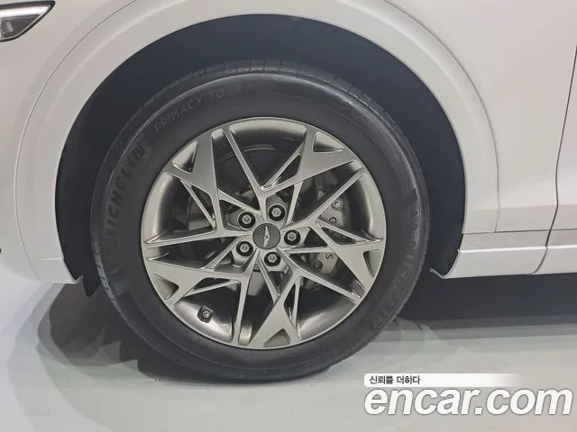 Genesis GV70 — Фото автомобиля 10