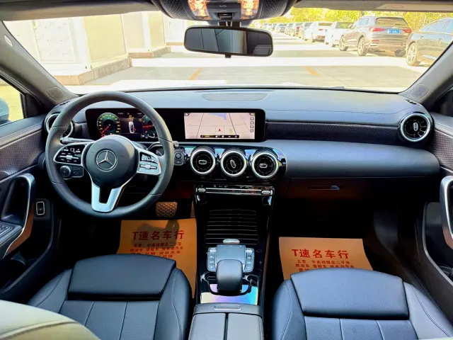 Mercedes-Benz A-Class — Фото автомобиля 23