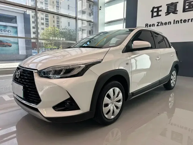Фотография автомобиля — Toyota YARiS L Zhi Xuan