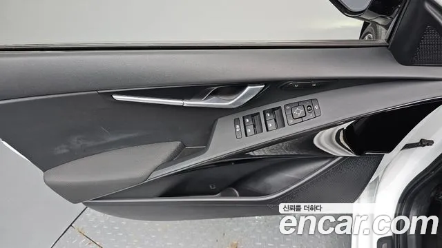 Kia Niro The All New — Фото автомобиля 13