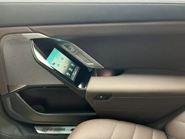 BMW 7 Series — Фото автомобиля 30