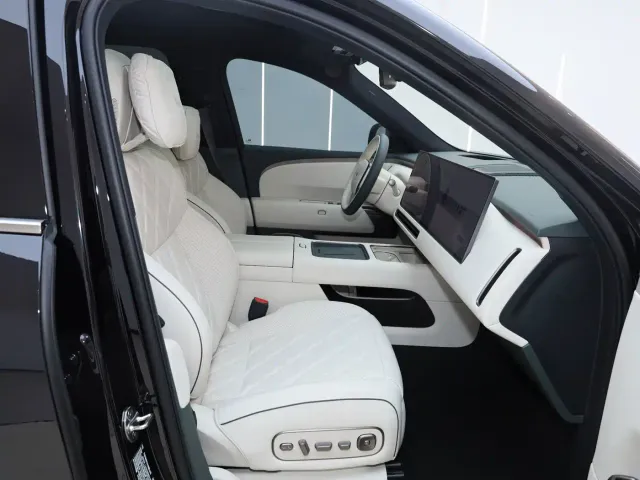 Li Auto L9 — Фото автомобиля 10
