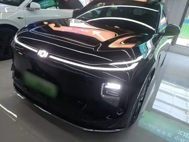 Фотография автомобиля — Changan Qiyuan Q07