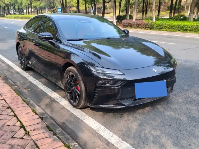 Dongfeng eπ 007 — Фото автомобиля 3