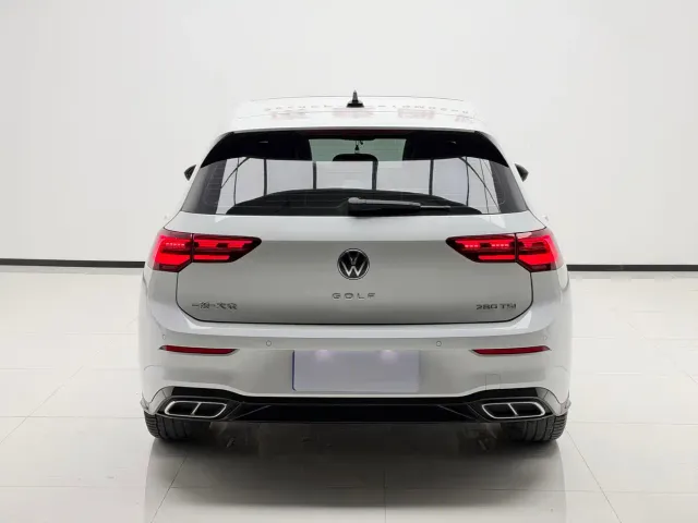 Volkswagen Golf — Фото автомобиля 5